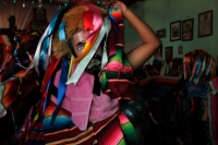 Jueves 18 de enero del 2018. Suchiapa. La danza del Parachico y el Torito. Durante la frenética danza surimba convive el Parachico y el Torito en la representación de una faena de brincos y gritos durante las celebraciones de la Fiesta de San Sebastián