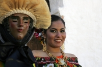 Parachicos. Miércoles 5 de enero. Los danzantes de la fiesta de enero se preparan para realizar los tradicionales recorridos de las Chuntaes, Parachicos y Chiapanecas dentro de la Fiesta Grande de Enero la cual iniciara el día 8 con el Anuncio de la Feria