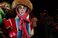 Lunes 10 de enero. Las Chuntaes, Parachicos y Chiapanecas bailan y gritan recorriendo las calles de la comunidad de Chiapa de Corzo durante los primeros días de la Fiesta Grande de Chiapas, la cual ser realiza durante las fiestas patronales de San Sebasti