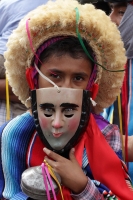 Lunes 18 de enero del 2016. Chiapa de Corzo. Chiapanecas y Parachicos recorren las calles de la colonial ciudad de la ribera del rio Grijalva durante las celebraciones patronales en la fiesta Grande de Chiapas.