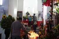 20210515. Tuxtla G. El culto a San pascualito reúne a los tradicionalistas y costumbristas de la comunidad Zoque quienes conservan los usos y costumbres de esta comunidad de la depresión central de Chiapas