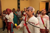 Domingo 24 de diciembre del 2017. Tuxtla Gutiérrez. La danza de los pastores es realizada de manera ceremonial por las familias de la comunidad Zoque acompañando el Nacimiento o Belén... Domingo 24 de diciembre del 2017. Tuxtla Gutiérrez. La danza de los pastores es realizada de manera ceremonial por las familias de la comunidad Zoque acompañando el Nacimiento o Belén...