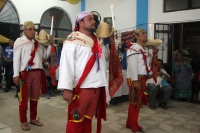 Jueves 22 de diciembre del 2016. Tuxtla Gutiérrez. La danza de los pastores zoques. La comunidad de Zoque realiza el elegante Baile de Pastores, danza que consta de complicados pasos acompañados por los músicos tradicionales en tres grupos de una docena d Jueves 22 de diciembre del 2016. Tuxtla Gutiérrez. La danza de los pastores zoques. La comunidad de Zoque realiza el elegante Baile de Pastores, danza que consta de complicados pasos acompañados por los músicos tradicionales en tres grupos de una docena d