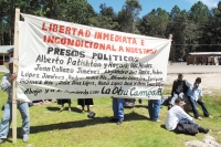 Viernes 21 de octubre. Indígenas se plantan en el CERESO de SCLC.