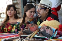 Viernes 4 de agosto del 2017. Chiapa de Corzo. Guadalupe Rubisel Gómez Nigenda, quien es el Patrón de los Parachicos en conferencia de prensa hace un severo llamado a la defensa de la corrupción de la imagen del Parachico y defender el uso respetuoso de l