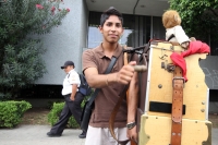 Sábado 9 de noviembre del 2013. Tuxtla Gutiérrez. Nuevos grupos de Recolectores de Monedas se unen a quienes ya se encuentran en las calles y en los cruceros de la ciudad.