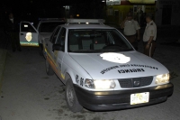 Por una denuncia anónima elementos de transito y vialidad municipal realizaron operativo para detener a funcionarios de protección civil municipal que consumían bebidas embriagantes  a bordo de la unidad uniformada tipo tsuru Nissan numero económico 286 s