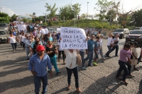 Domingo 12 de julio del 2015. Tuxtla Gutiérrez. Lo que sería el cierre de compaña de un candidato político en el parque Morelos-Bicentenario por la prohibición del ayuntamiento y la veda electoral se convirtió en una marcha ciudadana donde las consignas f