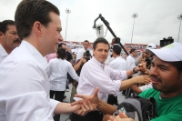 Jueves 10 de noviembre. Peña Nieto acompaña al Huero Velazco
