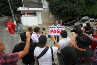 Martes 21 de agosto del 2018. Tuxtla Gutiérrez. Periodistas chiapanecos se manifiestan en diferentes ocasiones durante este medio dí­a por demandas laborales e incluso hasta por adeudos contraí­dos por difusión de publicidad del gobierno estatal