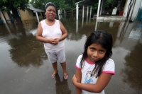Miércoles 4 de junio del 2014. Tonala, Chiapas. Varias colonias y caserÃos en la zona de Puerto Arista dejan a familias incomunicadas durante las lluvias de las últimas horas. Miércoles 4 de junio del 2014. Tonala, Chiapas. Varias colonias y caserÃos en la zona de Puerto Arista dejan a familias incomunicadas durante las lluvias de las últimas horas.