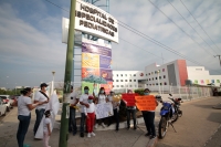 Lunes 3 de agosto del 2020. Tuxtla Gutiérrez. Al inicio de la marcha de padres de niños con cáncer esta mañana en el hospital Pediátrico de Chiapas hacia la Glorieta de la Diana