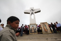 Domingo 27 de noviembre. Sibaniljá Pocolum le da vida al Cristo de Copoya.