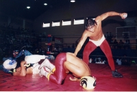 Sin Fecha (principios de los 90s). Tuxtla Gutiérrez. El Festival de la Lata, luchadores chiapanecos en el auditorio municipal.