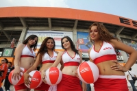 Sábado 30 de abril. Lo mejor por más en el estadio Zoque siguen siendo las porristas que engalan con su belleza y su sonrisa cada fin de semana de fut bol.