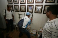 Militantes del PRI, marchan por la Calle Central para protestar ante la cúpula nacional para exigir la renuncia de Arely Madrid de la dirigencia estatal, posteriormente llegaron al edificio de Santo Domingo para tomar las instalaciones de este partido y d