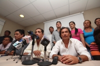 Lunes 12 de marzo del 2012. Ex dirigentes del PRD impulsaran a su candidato.