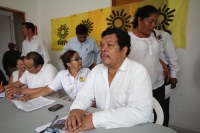 Martes 10 de julio del 2012. Tuxtla Gutiérrez, Chiapas. Militantes del PRD manifiestan su encono por los resultados alcanzados en las elecciones y afirman que continuaran luchando para impugnar varias alcaldías en el estado.