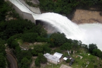 Domingo 12 de septiembre. Susana Solís. Vista del desfogue de la presa La Angostura, la cual alcanza los 1,400 metros cúbicos por segundo.