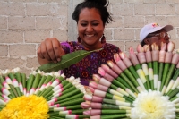 Miércoles 25 de abril del 2018. Tuxtla Gutiérrez. Dentro de los rituales dentro de los Usos y Costumbres de la Comunidad Zoque la ceremonia de La Pasada de Flor representa la obligación del servicio hacia las tradiciones en el tiempo que sea nombrado e