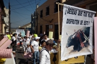 Foto: ProCan AC. Estas son algunas imagenes de la manisfestacion silenciosa antitaurina en comitan, la manifestacion se realizo ayer 23 de anero a las 12 del dia iniciando en el parque San Sebastián y culminando en la entrada de la plaza de toros, la marc