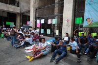 Miércoles 18 de marzo del 2020. Tuxtla Gutiérrez. Los llamados Maestros Idóneos continúan con las jornadas de protesta, este medio día realizan el plantón en las entradas del Congreso