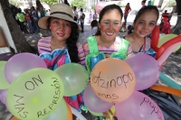 Viernes 7 de noviembre del 2014. Tuxtla Gutiérrez. Los estudiantes chiapanecos inician esta tarde Las Jornadas de Protestas Alternativas proponiendo respeto y actividades culturales para manifestar apoyo a los estudiantes de Ayotzinapa cantando el Himno a