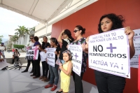 Lunes 14 de mayo del 2012.  Tuxtla Gutiérrez, Chiapas. Estudiantes y miembros de organizaciones sociales de Chiapas protestan en las ciudades de San Cristóbal de las Casas y en la capital de este estado por los femenicidios que han ocurrido en este estado