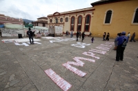 Miércoles 3 de octubre del 2012. San Cristóbal de las Casas, Chiapas. La plaza de la Paz de San Cristóbal se ha convertido en uno de los escenarios políticos más asiduos de Chiapas, al mantener varios plantones durante meses, don de lo mismo se protesta p