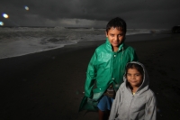 Miércoles 4 de junio del 2014. Tonala, Chiapas. Prestadores de servicio de la zona turÃstica de Puerto Arista sufren las intensas lluvias de esta semana en el sureste de México. Miércoles 4 de junio del 2014. Tonala, Chiapas. Prestadores de servicio de la zona turÃstica de Puerto Arista sufren las intensas lluvias de esta semana en el sureste de México.