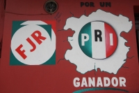 Lunes 2 de julio del 2012. Pueblo Nuevo, Chiapas. Familiares de los militantes del PRI muertos la víspera en Pueblo Nuevo Solistahuacan piden justicia por los hechos violentos durante las elecciones de este domingo.