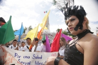 Miércoles 1 de diciembre. (especial 30 fotos). La comunidad lesbico, trans y gay de Chiapas participa en la marcha organizada por las ONG´s y grupos de ayuda y de derechos humanos durante la celebración mundial de la Lucha Contra el VIH-SIDA por la avenid Miércoles 1 de diciembre. (especial 30 fotos). La comunidad lesbico, trans y gay de Chiapas participa en la marcha organizada por las ONG´s y grupos de ayuda y de derechos humanos durante la celebración mundial de la Lucha Contra el VIH-SIDA por la avenid