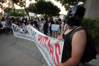 Domingo 23 de noviembre del 2014. Tuxtla Gutiérrez. Organizaciones feministas y sociales durante la Marcha de las Putas 2014 esta tarde en la capital del estado de Chiapas.