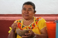 Miércoles 14 de mayo del 2014. Chiapa de Corzo. El Pozol. El preparado de agua, masa de maÃz y cacao es considerado el alimento de la mayorÃa de los pueblos originarios del sureste de México y en Chiapas la bebida tradicional la cual se consume a medio dà Miércoles 14 de mayo del 2014. Chiapa de Corzo. El Pozol. El preparado de agua, masa de maÃz y cacao es considerado el alimento de la mayorÃa de los pueblos originarios del sureste de México y en Chiapas la bebida tradicional la cual se consume a medio dÃ