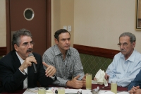 Lunes 20 de septiembre. Rafael Borbón Ramos, Presidente del Consejo Consultivo de la Cámara de la Industria de la Radio y Televisión se reúne este medio día con los empresarios de las estaciones radiofónicas de Chiapas, donde denuncian las transmisiones d