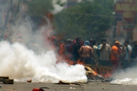 Miércoles 25 de mayo del 2016. Tuxtla Gutiérrez. Enfrentamiento entre el movimiento magisterial y elementos policiacos dura varias horas a lo largo de las avenidas principales de la capital del estado de Chiapas.