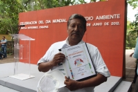 Martes 5 de junio del 2012. Tuxtla Gutiérrez, Chiapas. Autoridades del medio Ambiente otorgan esta mañana los reconocimientos que ciudadanos destacados merecen por su trabajo ecológico.
