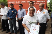 Martes 5 de junio del 2012. Tuxtla Gutiérrez, Chiapas. Autoridades del medio Ambiente otorgan esta mañana los reconocimientos que ciudadanos destacados merecen por su trabajo ecológico.