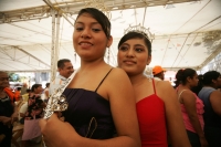 Martes 23 de noviembre. Las reinas de belleza de la popular colonia Patria Nueva sonríen durante las celebraciones de la regularización y fundación de este asentamiento del oriente de la ciudad.