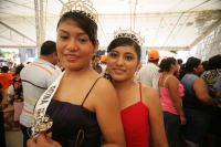 Martes 23 de noviembre. Las reinas de belleza de la popular colonia Patria Nueva sonríen durante las celebraciones de la regularización y fundación de este asentamiento del oriente de la ciudad.