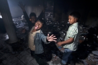 Miércoles 27 de junio del 2012. Pueblo Nuevo Solistahuacan, Chiapas.Habitantes de comunidad Rincón Chamula protagonizaron la víspera de este día un enfrentamiento dejando como saldo 6 casa 7 8 vehículos incendiados; provocados por un accidente entre una c