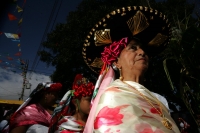 Miércoles 2 de febrero. Las celebraciones del día de la Virgen de Candelaria se celebran con danzas tradicionales donde los pertenecientes a la Cofradía de la Etnia Zoque presentan las danzas de la Casita y la Robadera en el atrio de la iglesia de este lu