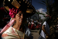 Miércoles 2 de febrero. Las celebraciones del día de la Virgen de Candelaria se celebran con danzas tradicionales donde los pertenecientes a la Cofradía de la Etnia Zoque presentan las danzas de la Casita y la Robadera en el atrio de la iglesia de este lu