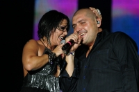 Esta noche se llevo a cabo el concierto  De Chiapas a Todo México, donde el cantante Reyli Barba se presento como el anfitrión de Alejandra Guzmán, Elefante, Raúl Ornelas, Yuridia, Gloria Trevi, Franco de Vita y Ana Bárbara quienes compartieron el escenar