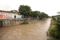 Jueves 9 de agosto del 2012. Tuxtla Gutiérrez, Chiapas. El sistema de Monitoreo de la ciudad, informó que el rio Sabinal alcanzó el 30% de su capacidad pluvial durante la tarde de este jueves.