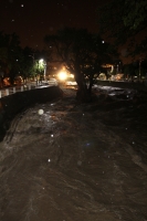 Miércoles 26 de junio del 2013. Tuxtla Gutiérrez. Los niveles del Sabinal alertaron a la población, mientras que en el resto de la ciudad se dieron afectaciones menores por el arrastre de piedras en las calles y avenidas. Algunas casas afectadas por el en