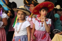Miércoles 1 de febrero del 2017. San Fernando, Chiapas. La danza de Las Candelarias. Las mujeres y jóvenes de la comunidad visten el traje tradicional Zoque acompañado de un sombrero charro para bailar en las fiestas patronales de la virgen de la Candelar Miércoles 1 de febrero del 2017. San Fernando, Chiapas. La danza de Las Candelarias. Las mujeres y jóvenes de la comunidad visten el traje tradicional Zoque acompañado de un sombrero charro para bailar en las fiestas patronales de la virgen de la Candelar