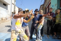 Lunes 7 de marzo. Los Danzantes del Carnaval Zoque en la comunidad San Fernando interpretan la lucha entre los personajes conocidos como El Monito y El Tigre. Esta localidad se ubica a 20 minutos sobre la carretera de Tuxtla Gutiérrez hacia la zona  de Lo