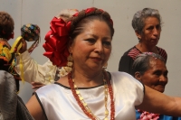 Viernes 25 de abril del 2014. Tuxtla Gutiérrez. La Flor de Mayo es la protagonista de las festividades patronales de San Marcos en la capital del estado de Chiapas, donde La Ensarta y la procesión a la usanza de los indígenas Zoques lleva a punto culminan