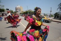 Domingo 17 de mayo del 2015. Tuxtla Gutiérrez. El recorrido del Carretón de San Pascualito dentro del calendario tradicional de los indÃgenas zoques, quienes acompañan a las replicas del famoso esqueleto con danzas y festejos propios de esta cultura de la Domingo 17 de mayo del 2015. Tuxtla Gutiérrez. El recorrido del Carretón de San Pascualito dentro del calendario tradicional de los indÃgenas zoques, quienes acompañan a las replicas del famoso esqueleto con danzas y festejos propios de esta cultura de la
